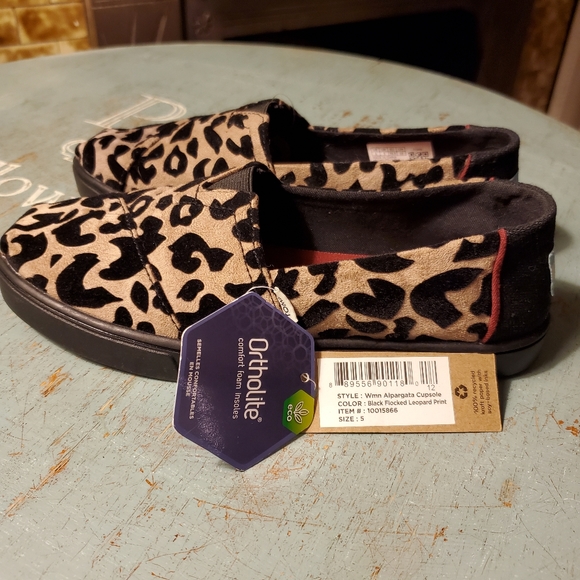 Toms Alpargata Cupsole Leopard Slip-On NEW, size 5 - Picture 6 of 10